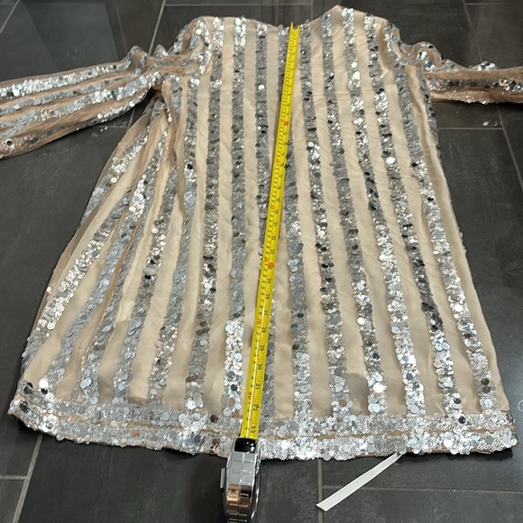 Fun sparkly outfit - Picture 15 of 17